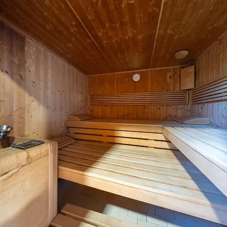 New Premium With Efireplace, Pool & Sauna